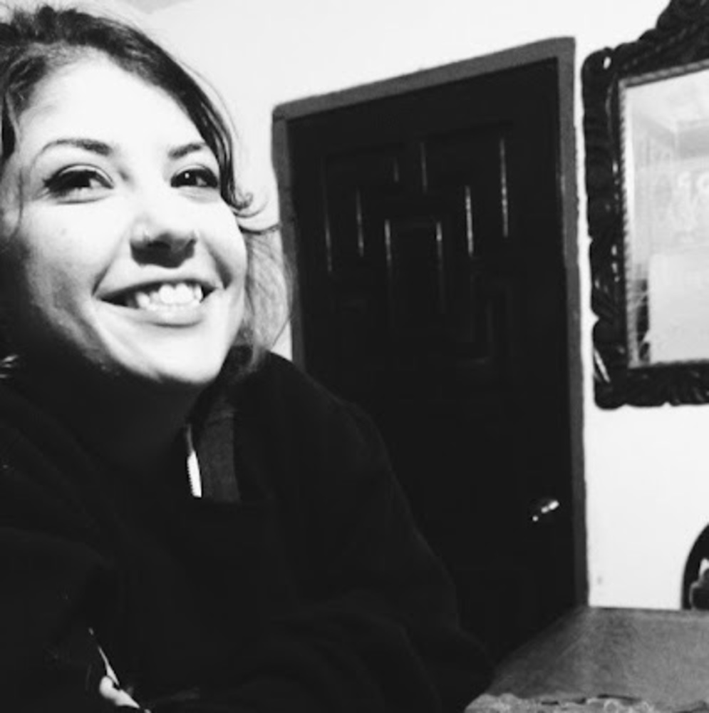 Meet your Posher, Manal